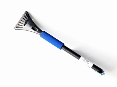 Smetáček na sníh se škrabkou na led