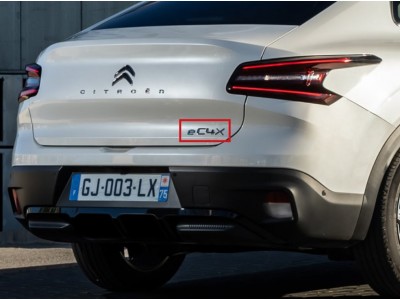 Märke "ë-C4 X" bak Citroën ë-C4 X (C43)